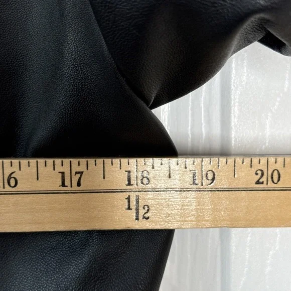 Genuine Leather Limited Women's Black Size Large, Long, Trenchcoat‎ Jacket EUC - Picture 4 of 12